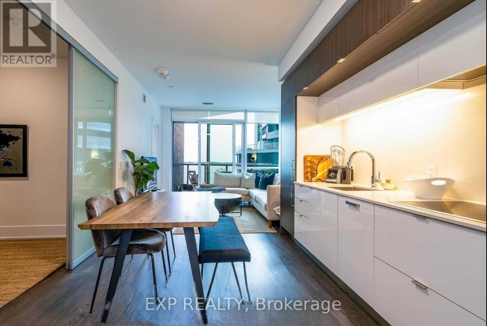 613 - 1 Edgewater Drive, Toronto, Ontario  M5A 1B9 - Photo 5 - C12924280