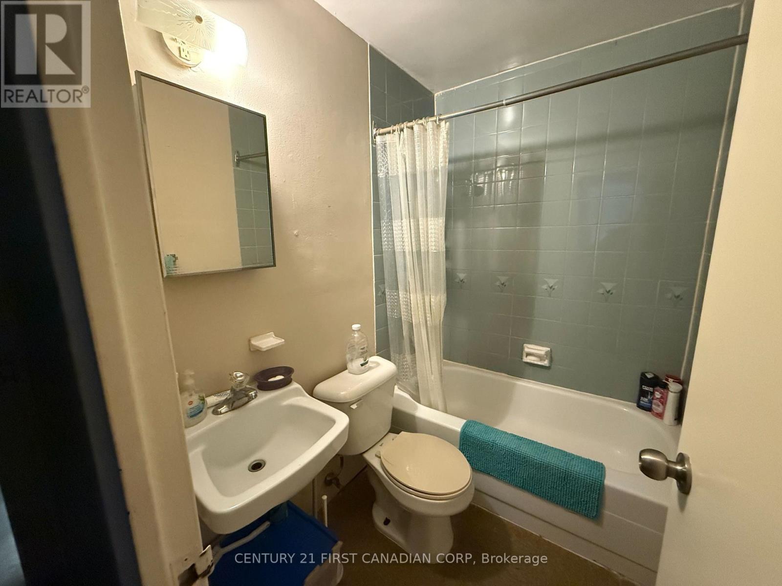 Photo 10 of 10 for 304 - 1830 Dumont Street