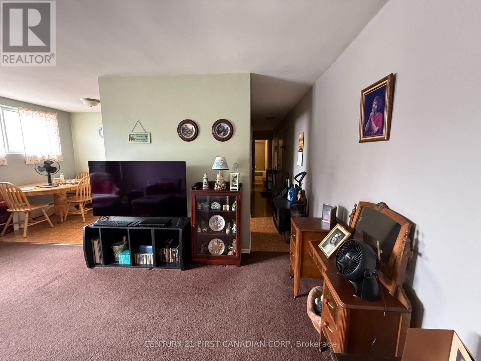 Photo 8 of 10 for 304 - 1830 Dumont Street