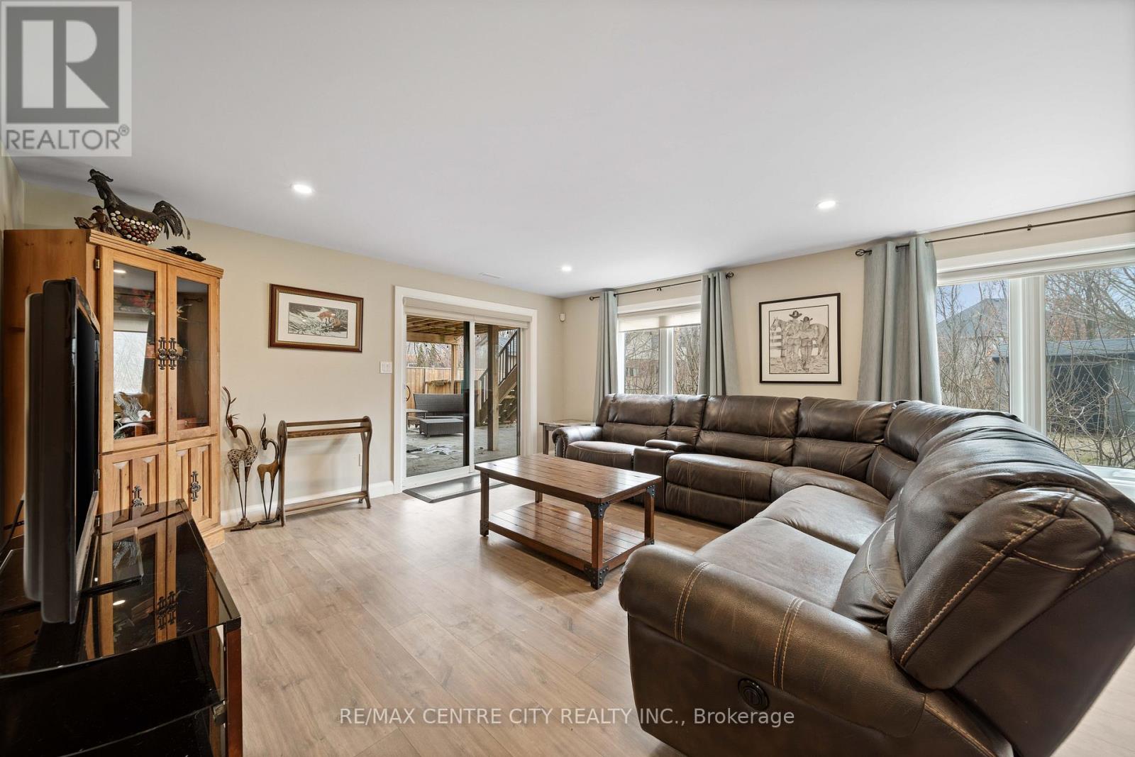 21 Belmont Avenue, Tillsonburg, Ontario  N4G 5V9 - Photo 28 - X12924324