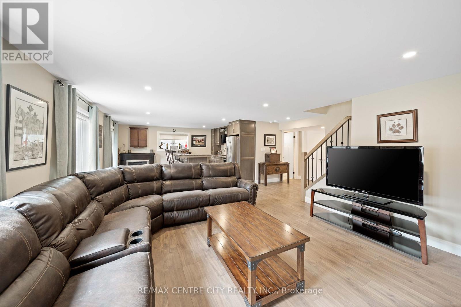 21 Belmont Avenue, Tillsonburg, Ontario  N4G 5V9 - Photo 30 - X12924324