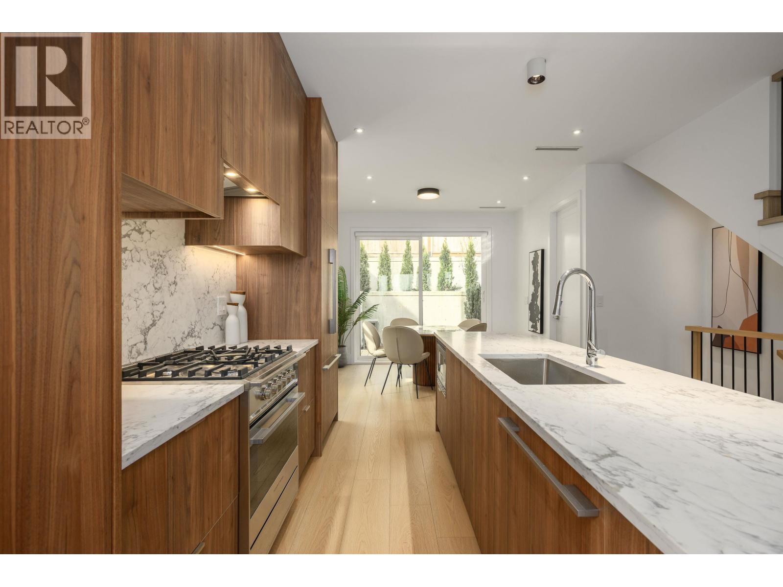 101 1125 Cartier Avenue, Coquitlam, British Columbia  V3K 2C1 - Photo 6 - R3103657