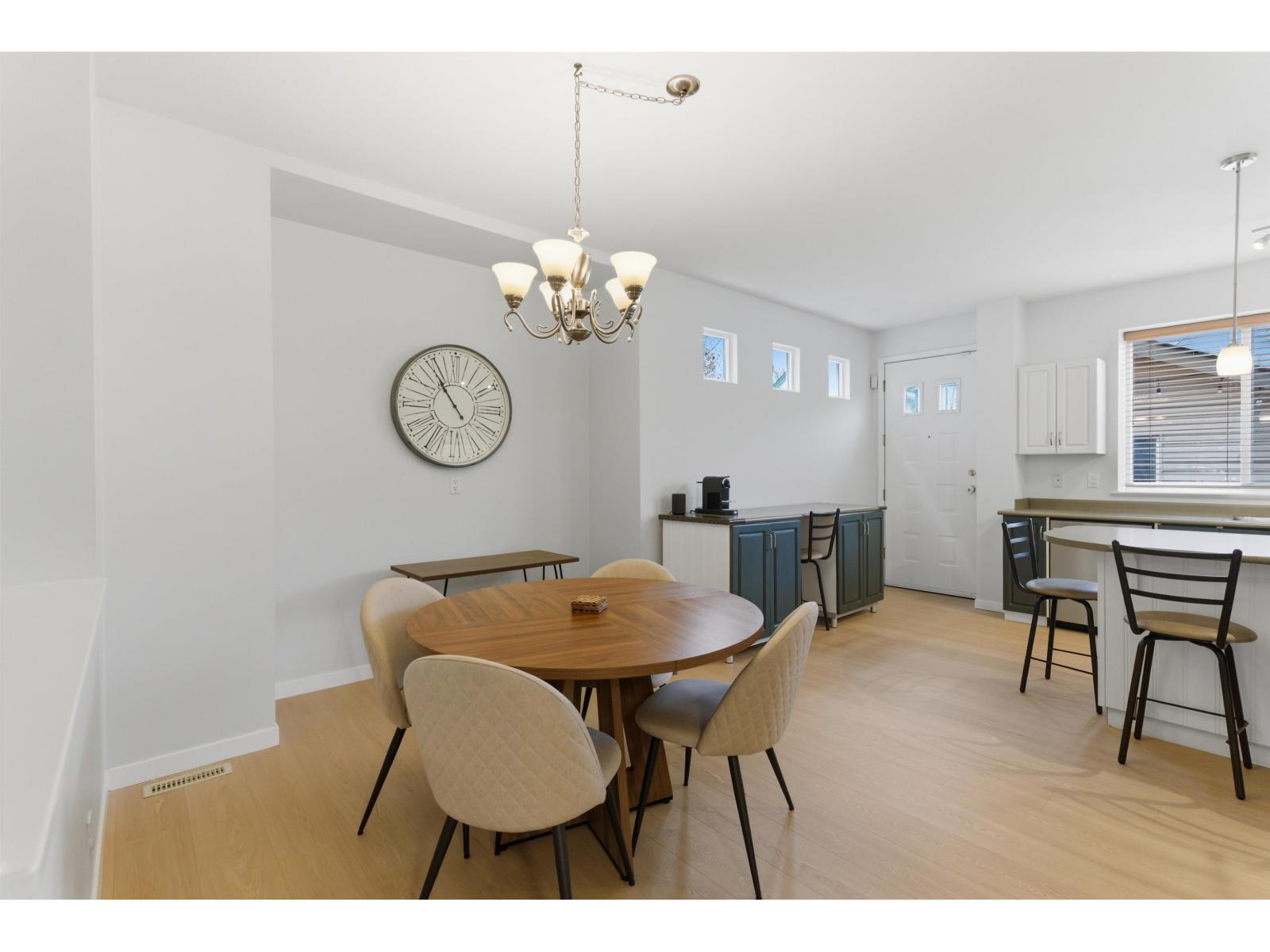 18468 66a Avenue, Surrey, British Columbia  V3S 9B1 - Photo 8 - R3103233