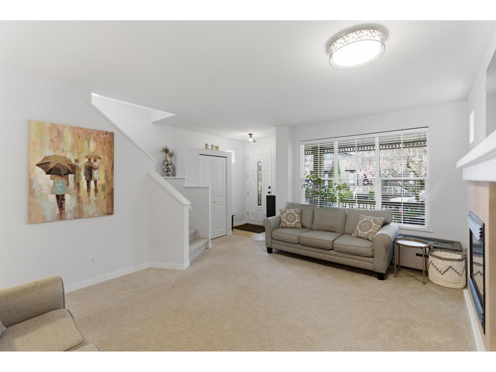 18468 66a Avenue, Surrey, British Columbia  V3S 9B1 - Photo 5 - R3103233