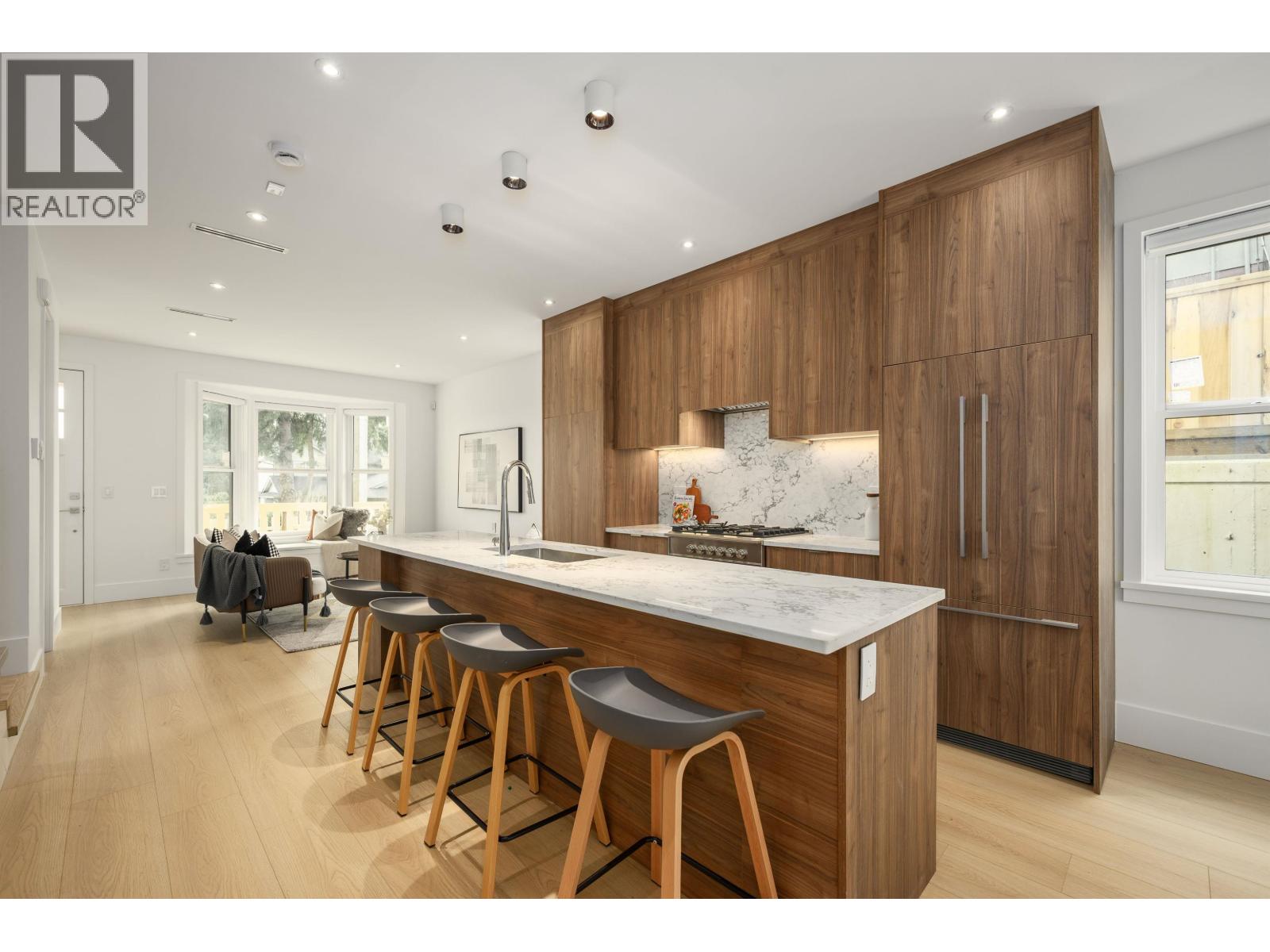 102 1125 CARTIER AVENUE, Coquitlam, British Columbia