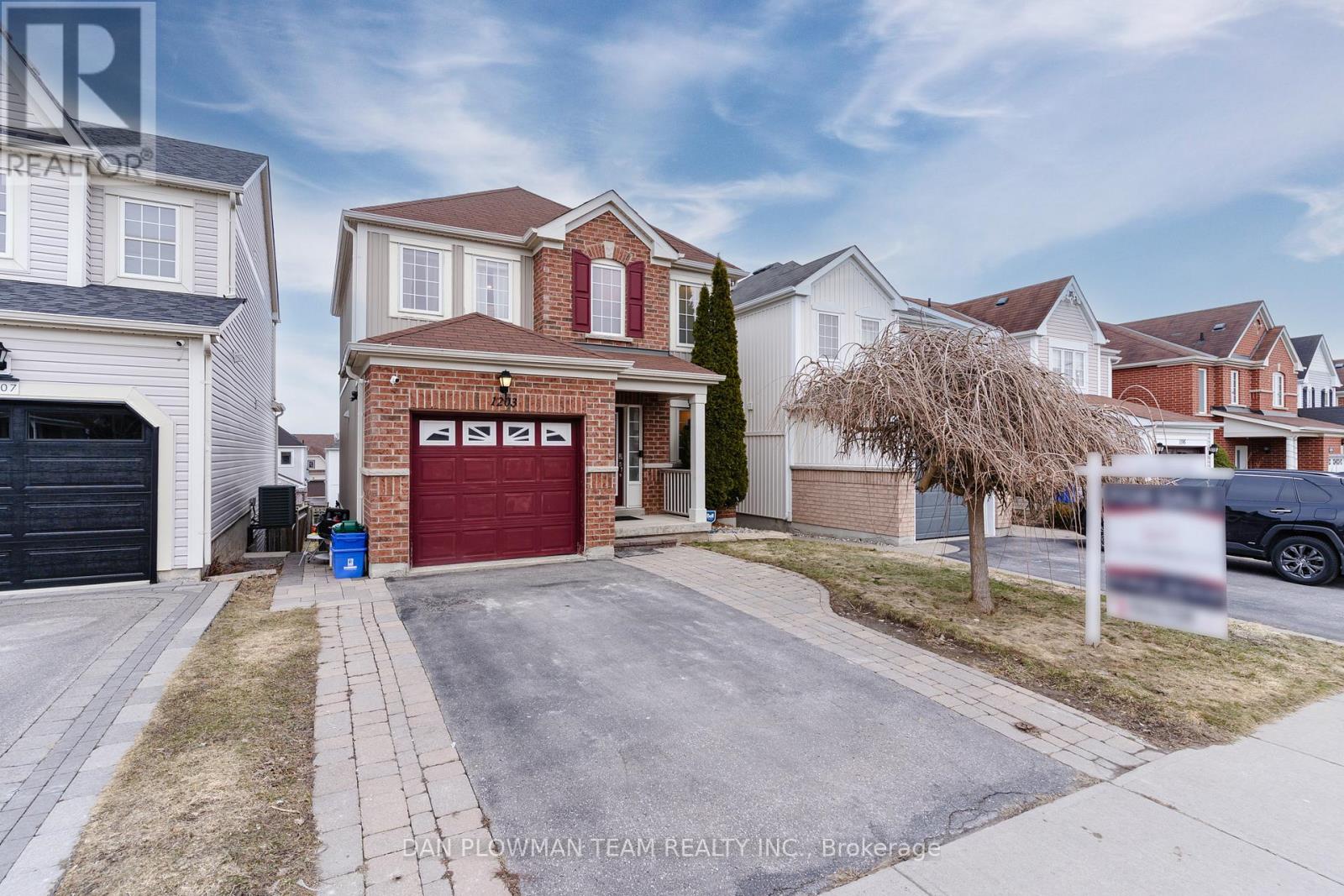 1203 Meath Drive, Oshawa, Ontario  L1K 0G5 - Photo 2 - E12924116