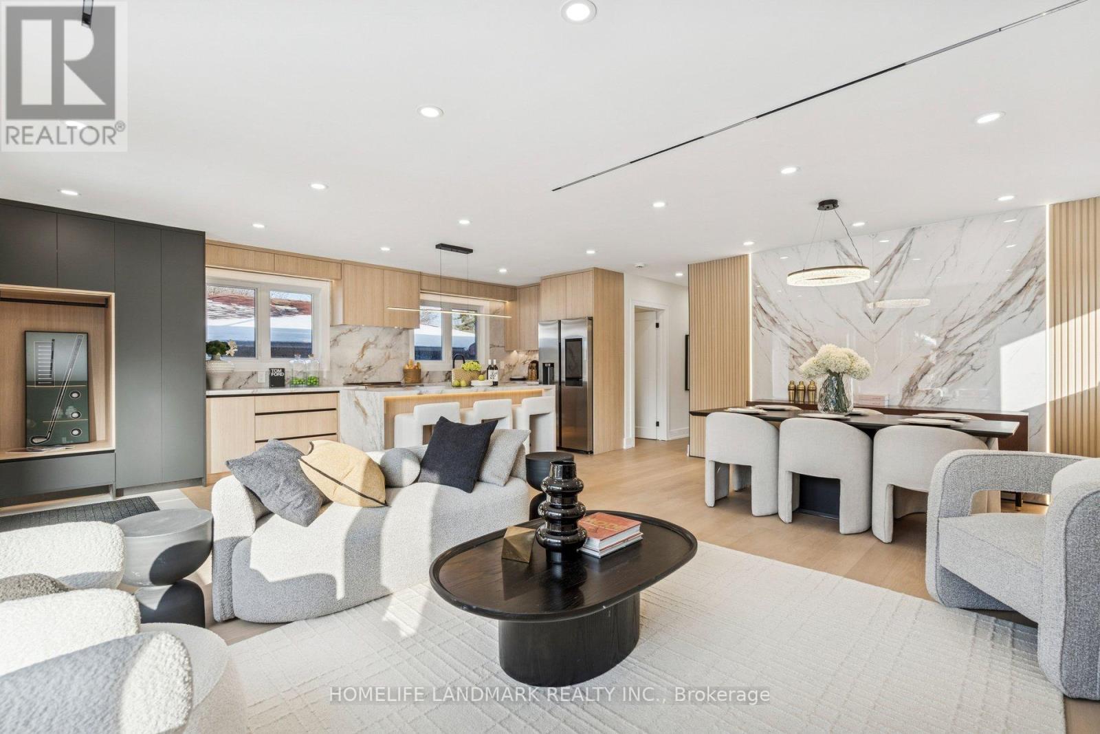 77 PEACE DRIVE, Toronto, Ontario