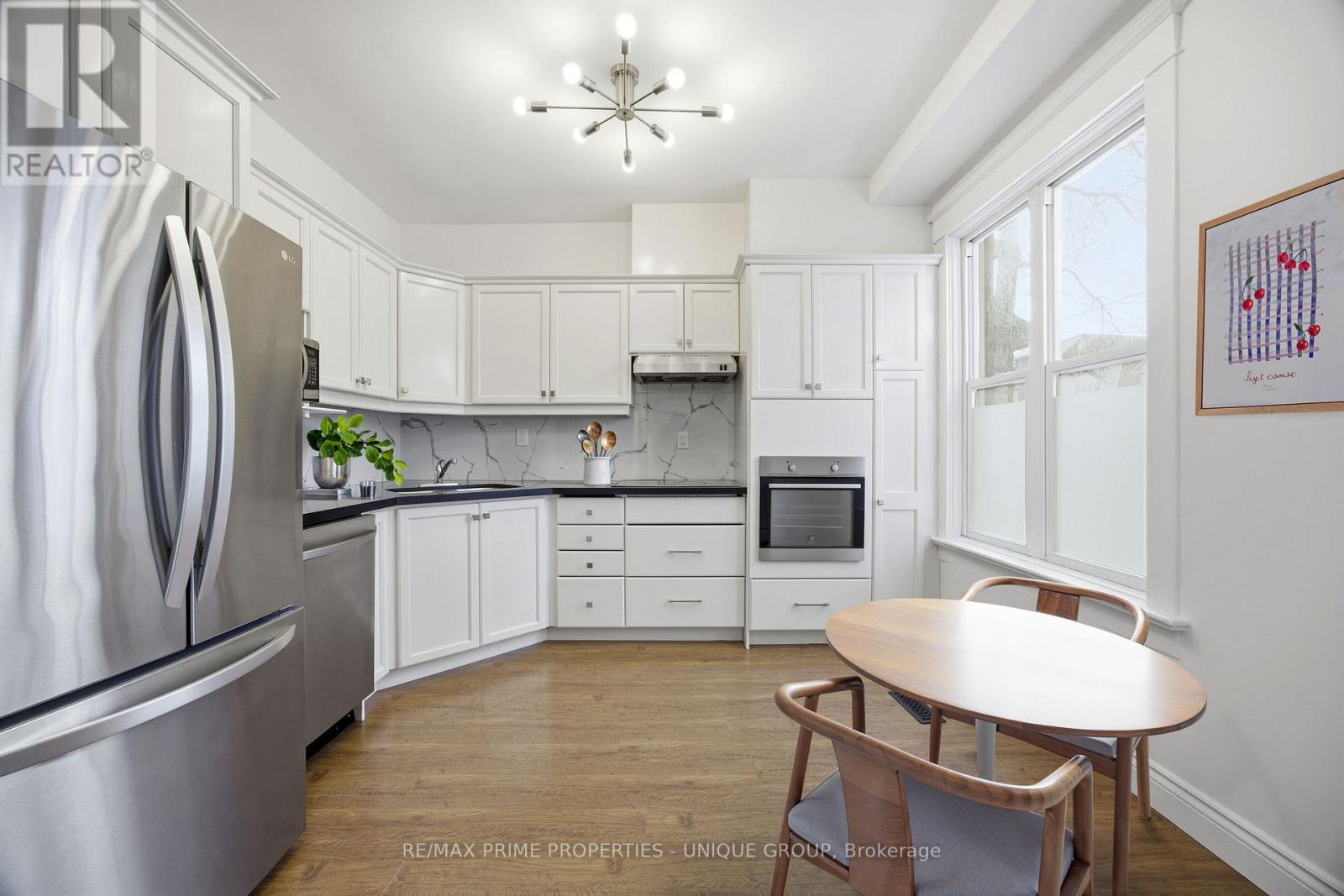 Main - 589 Logan Avenue, Toronto, Ontario  M4K 3B9 - Photo 4 - E12924244