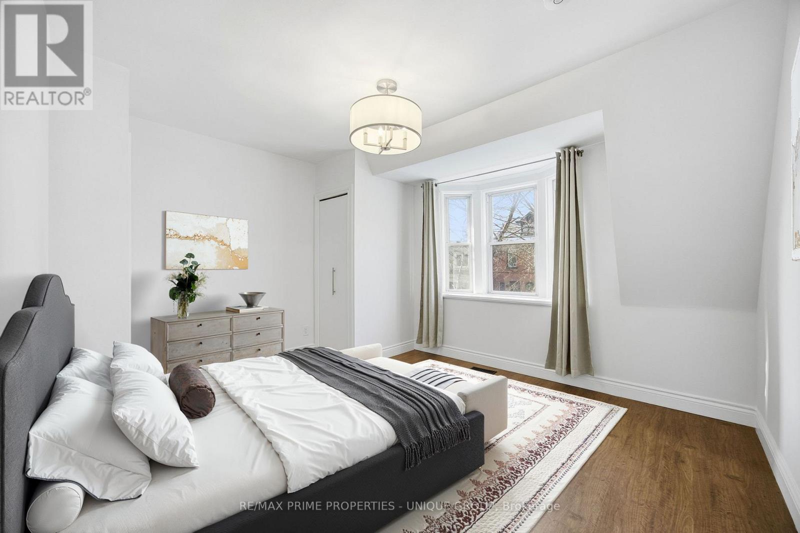 Main - 589 Logan Avenue, Toronto, Ontario  M4K 3B9 - Photo 7 - E12924244