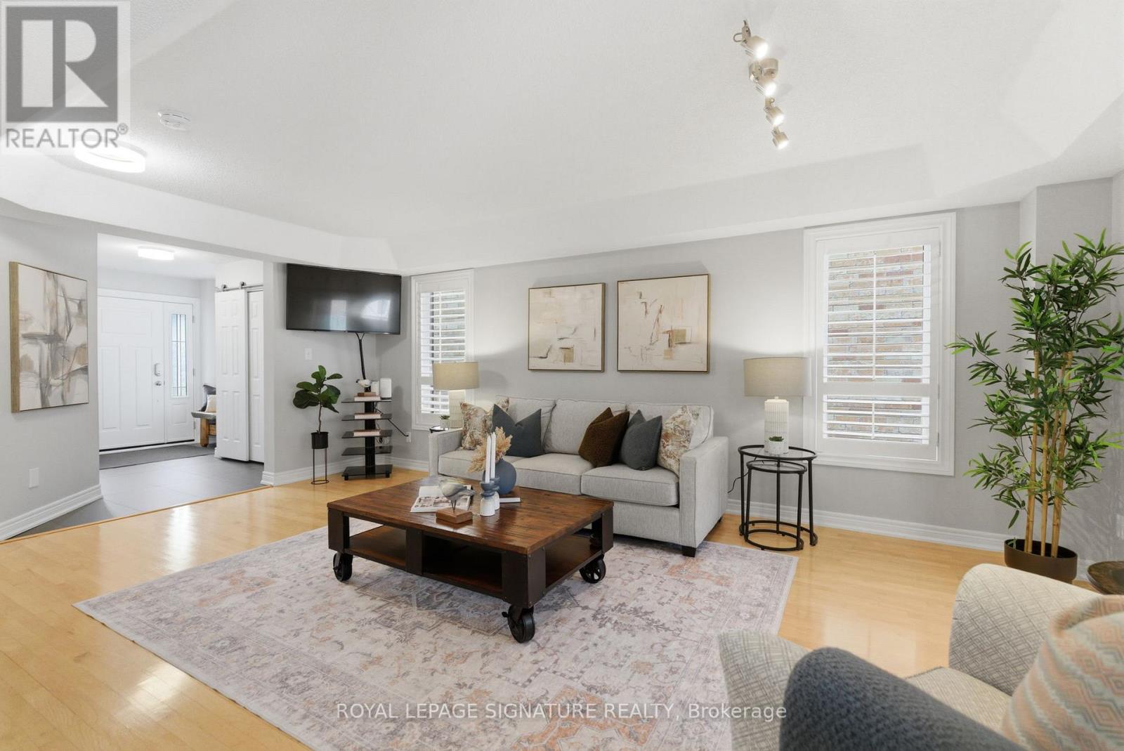 89 Harty Crescent, Ajax, Ontario  L1T 4E7 - Photo 6 - E12924264