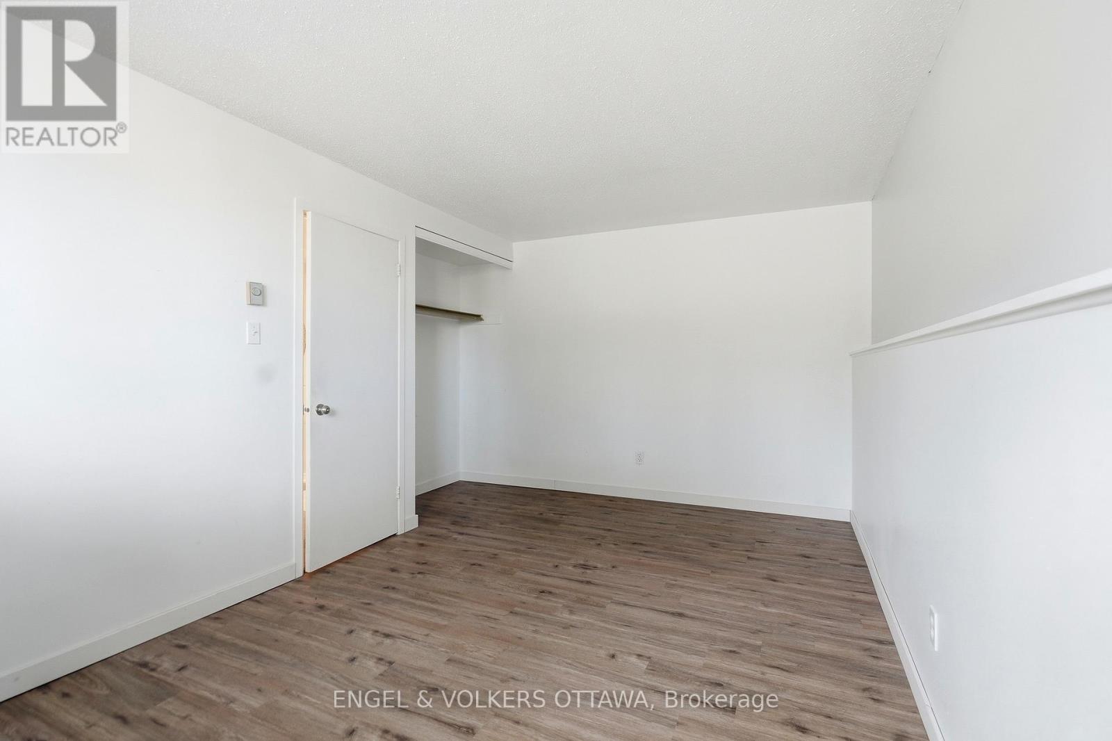 7 - 122 Salter Crescent, Ottawa, Ontario  K2K 1Y7 - Photo 19 - X12924110