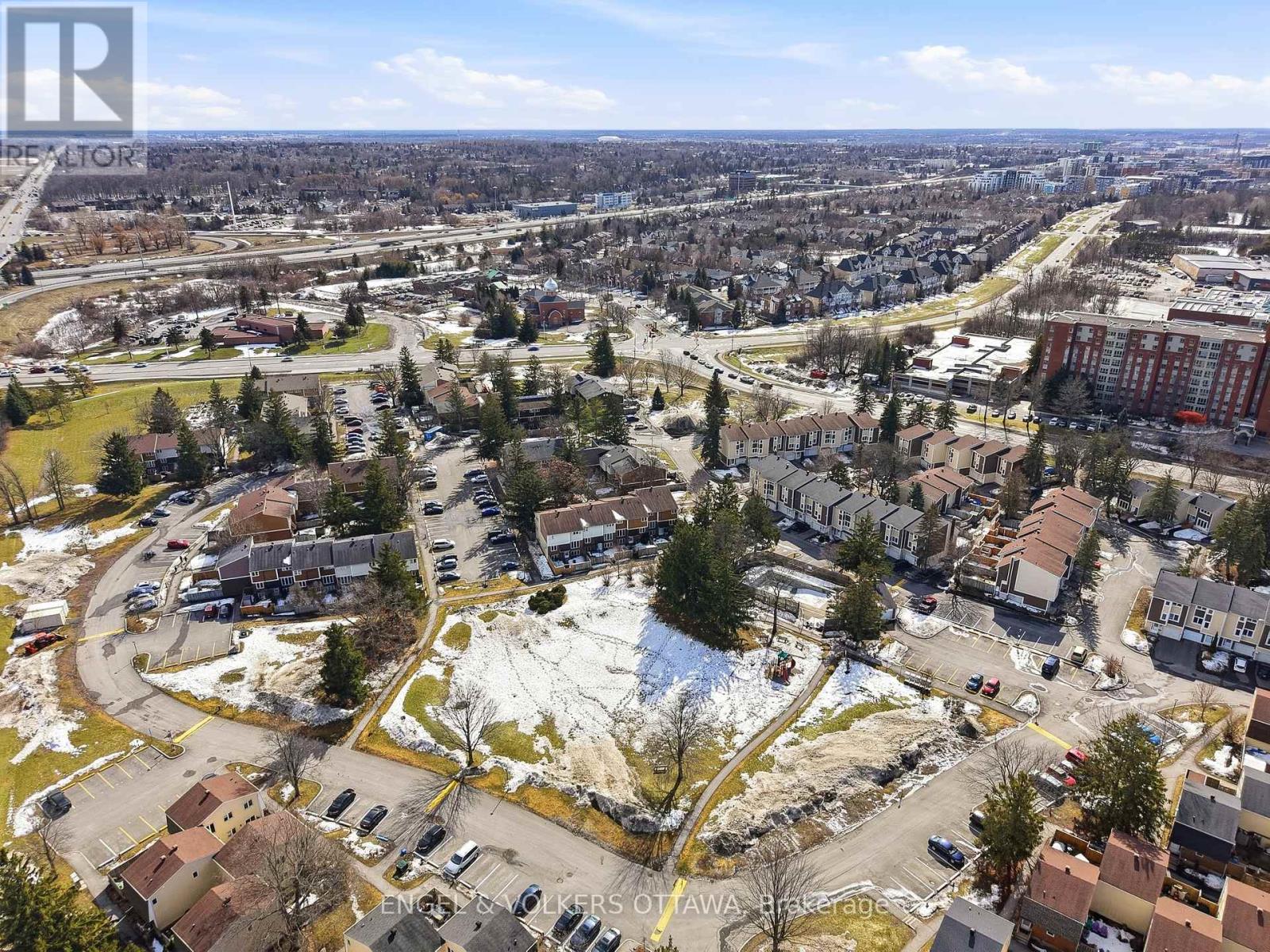 7 - 122 Salter Crescent, Ottawa, Ontario  K2K 1Y7 - Photo 28 - X12924110