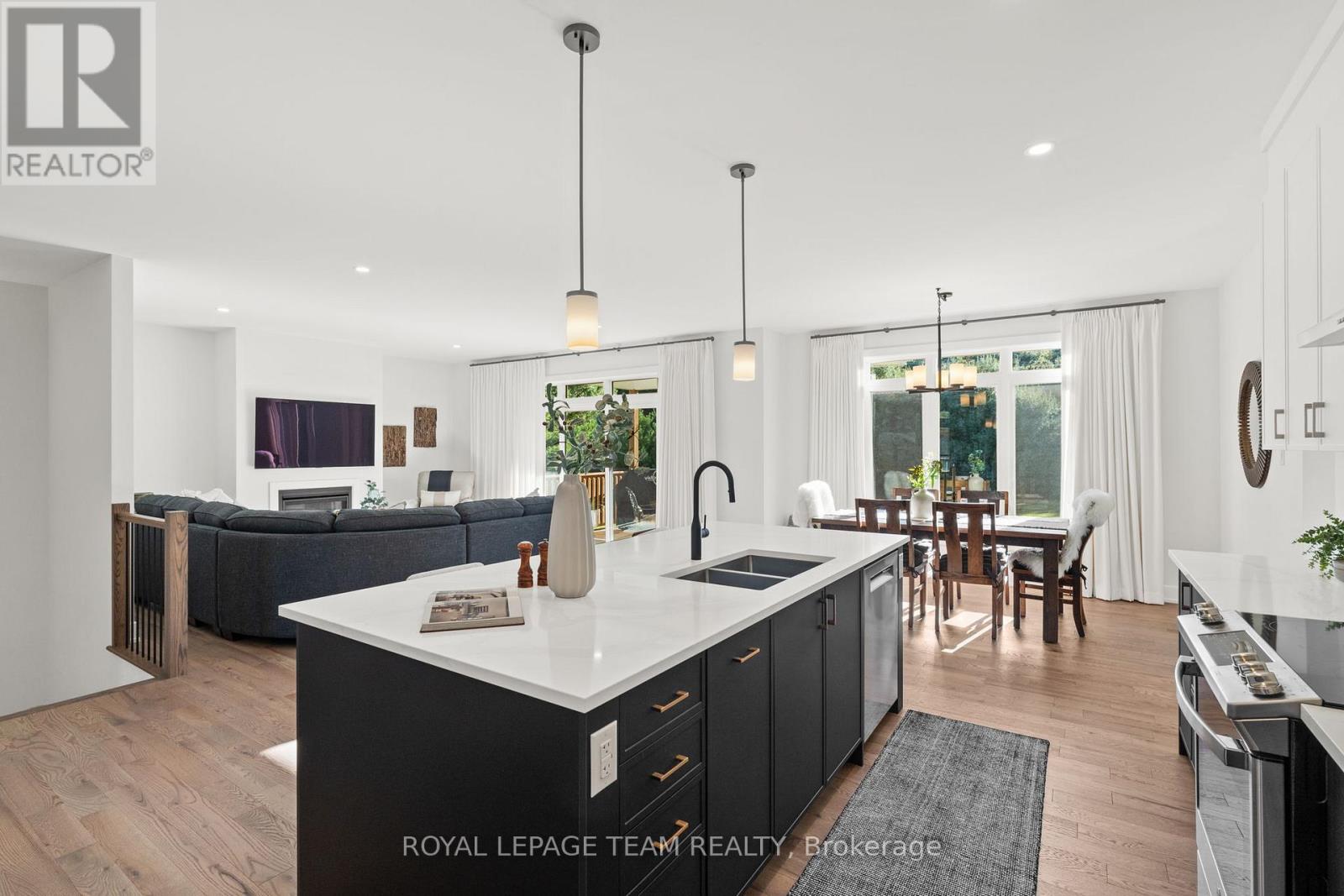 143 Raymond Luhta Crescent, Mcnab/braeside, Ontario  K7S 3G8 - Photo 13 - X12924156