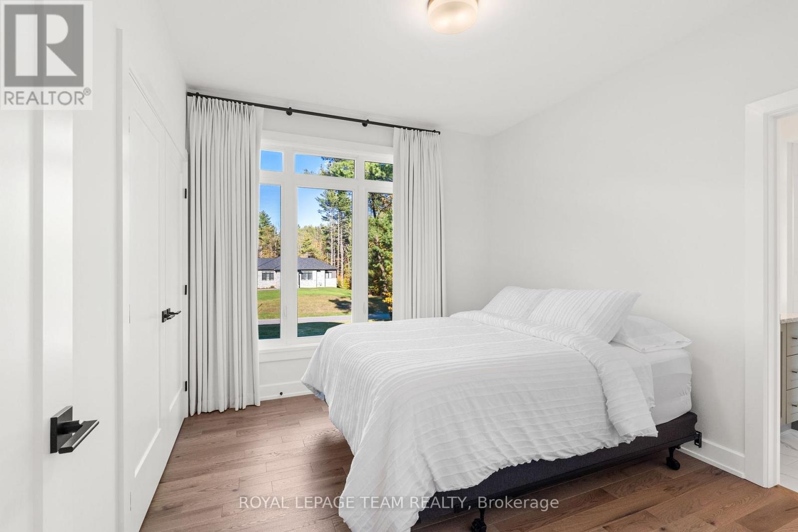 143 Raymond Luhta Crescent, Mcnab/braeside, Ontario  K7S 3G8 - Photo 31 - X12924156