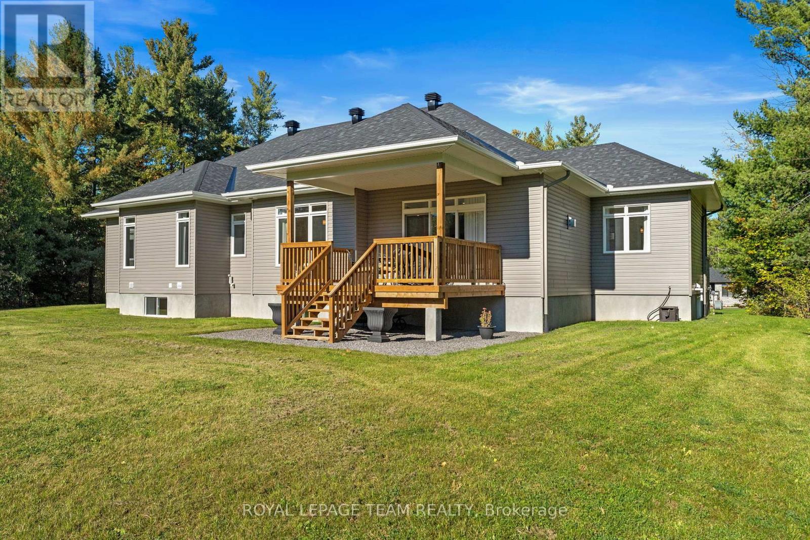 143 Raymond Luhta Crescent, Mcnab/braeside, Ontario  K7S 3G8 - Photo 41 - X12924156