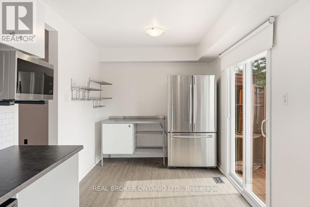 27 - 3205 Uplands Drive, Ottawa, Ontario  K1V 9T3 - Photo 10 - X12924158