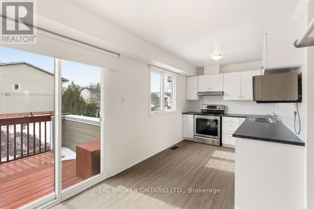 27 - 3205 Uplands Drive, Ottawa, Ontario  K1V 9T3 - Photo 11 - X12924158