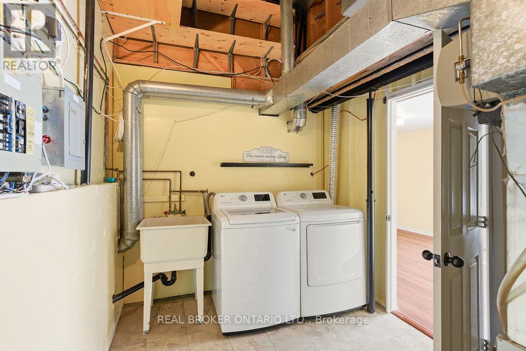 27 - 3205 Uplands Drive, Ottawa, Ontario  K1V 9T3 - Photo 22 - X12924158