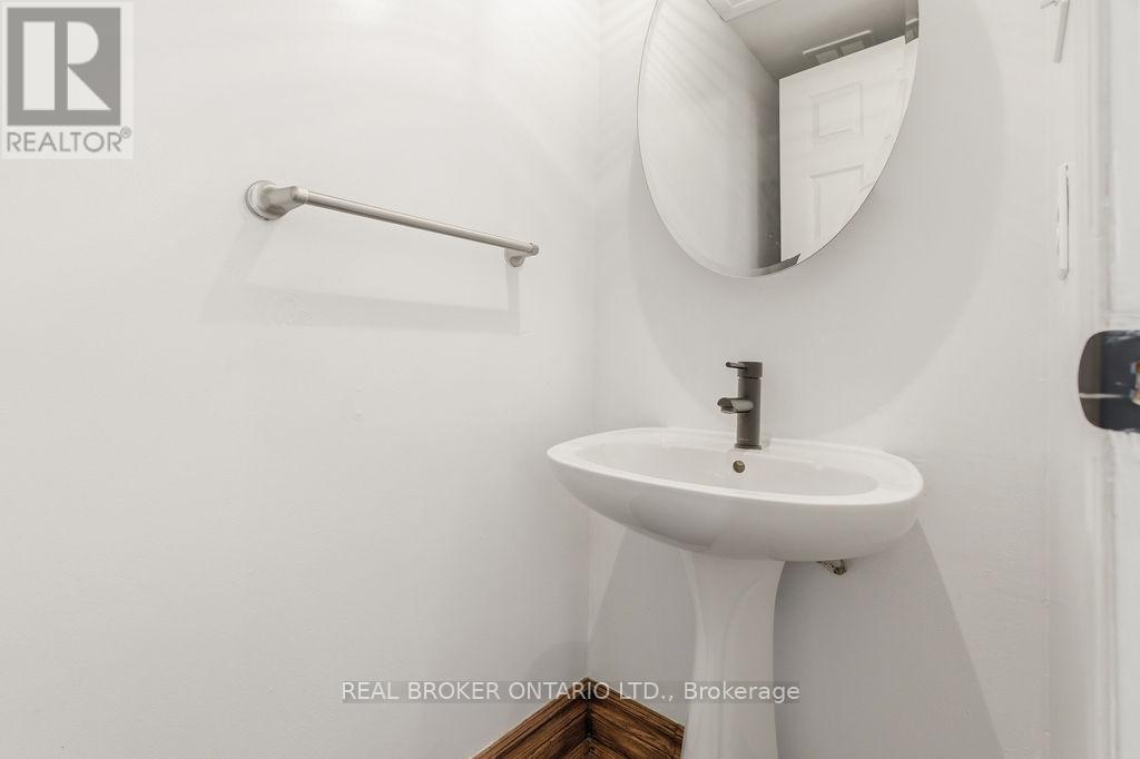 27 - 3205 Uplands Drive, Ottawa, Ontario  K1V 9T3 - Photo 4 - X12924158