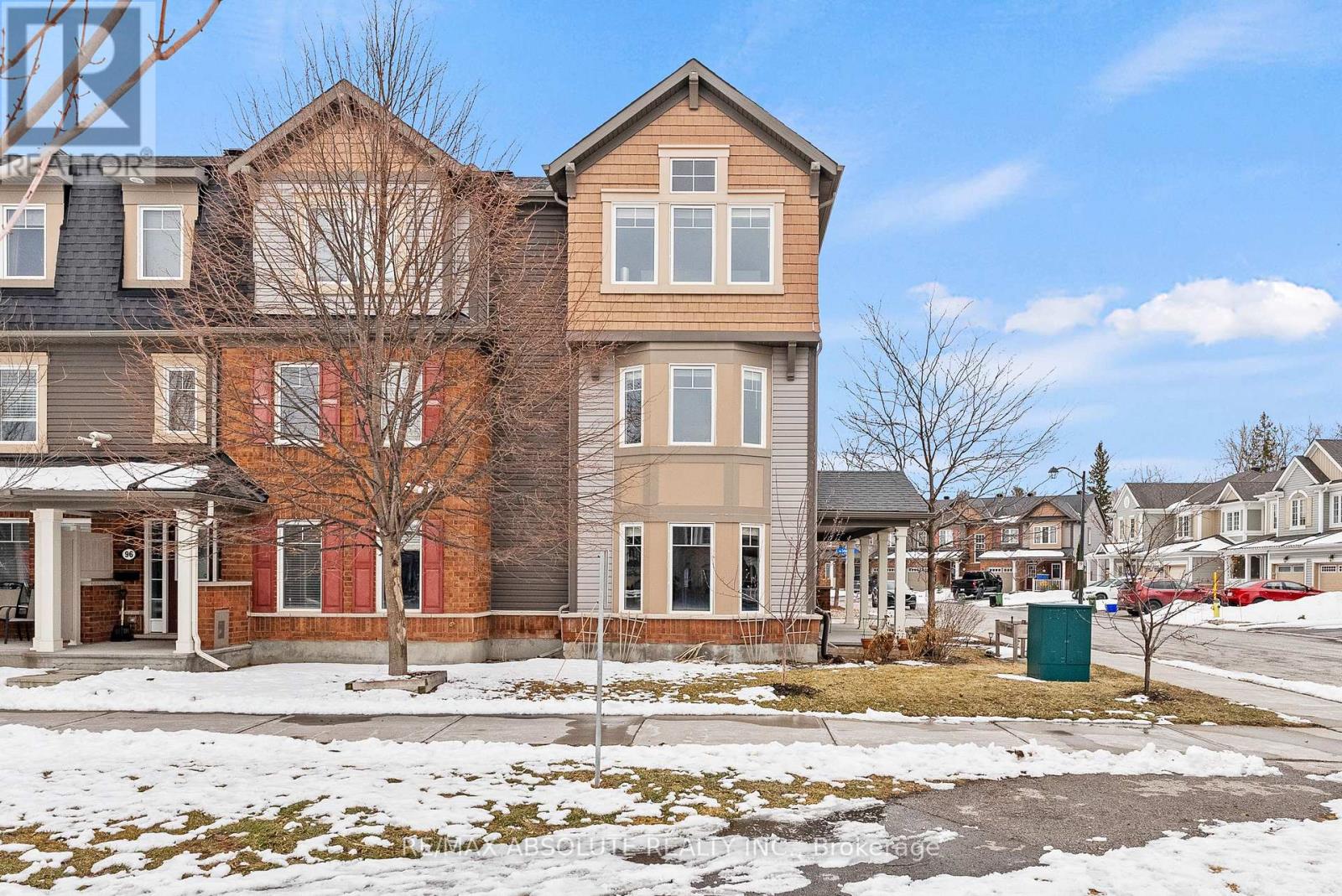 98 Brisote Lane, Ottawa, Ontario  K2S 0V4 - Photo 2 - X12924208