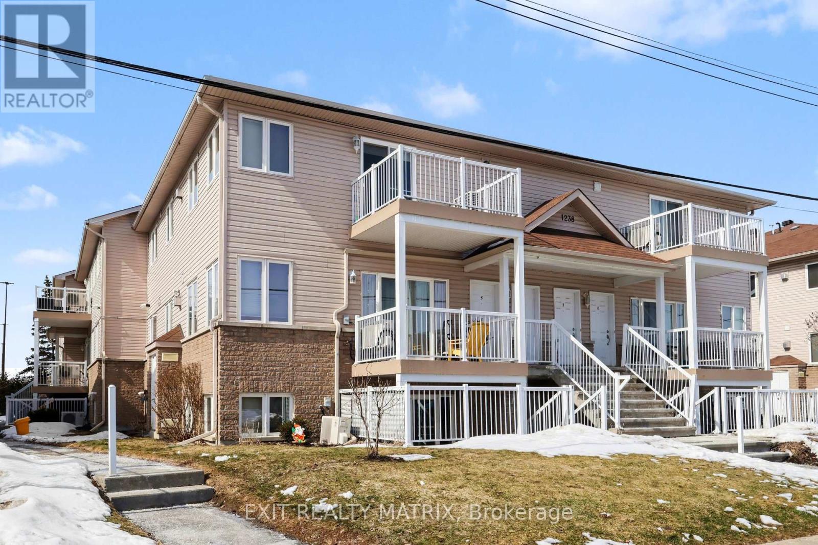 2 - 1238 Marenger Street, Ottawa, Ontario  K1C 1S2 - Photo 2 - X12924220