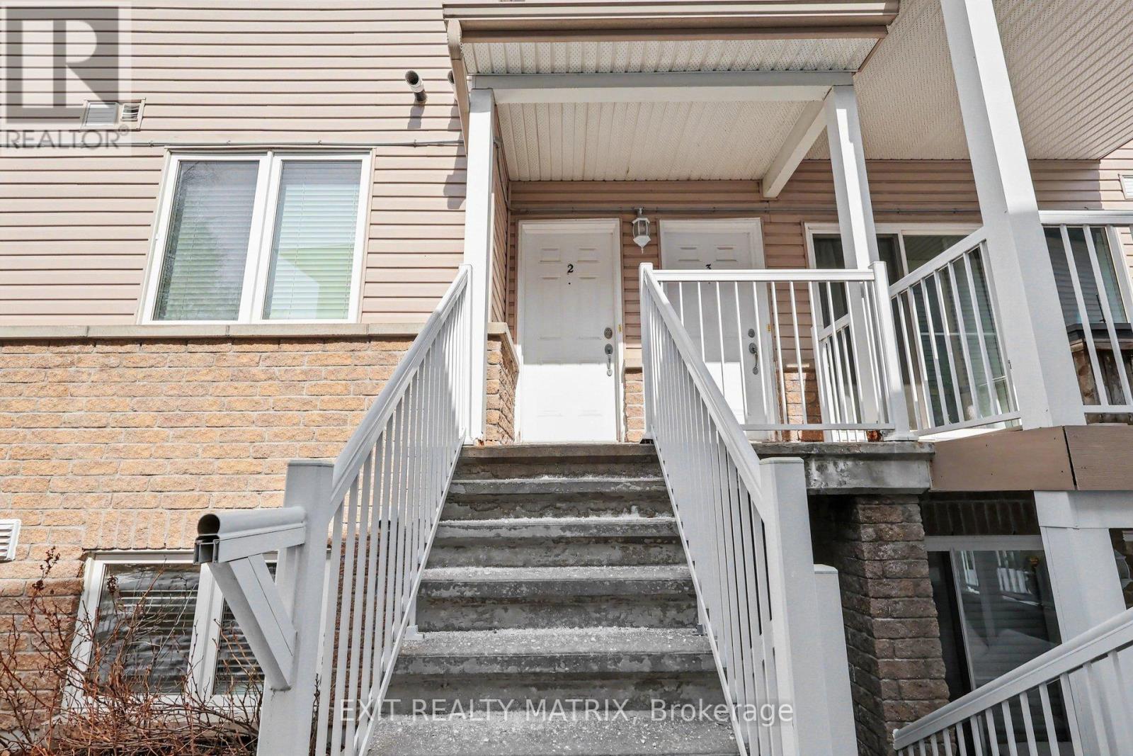 2 - 1238 Marenger Street, Ottawa, Ontario  K1C 1S2 - Photo 3 - X12924220