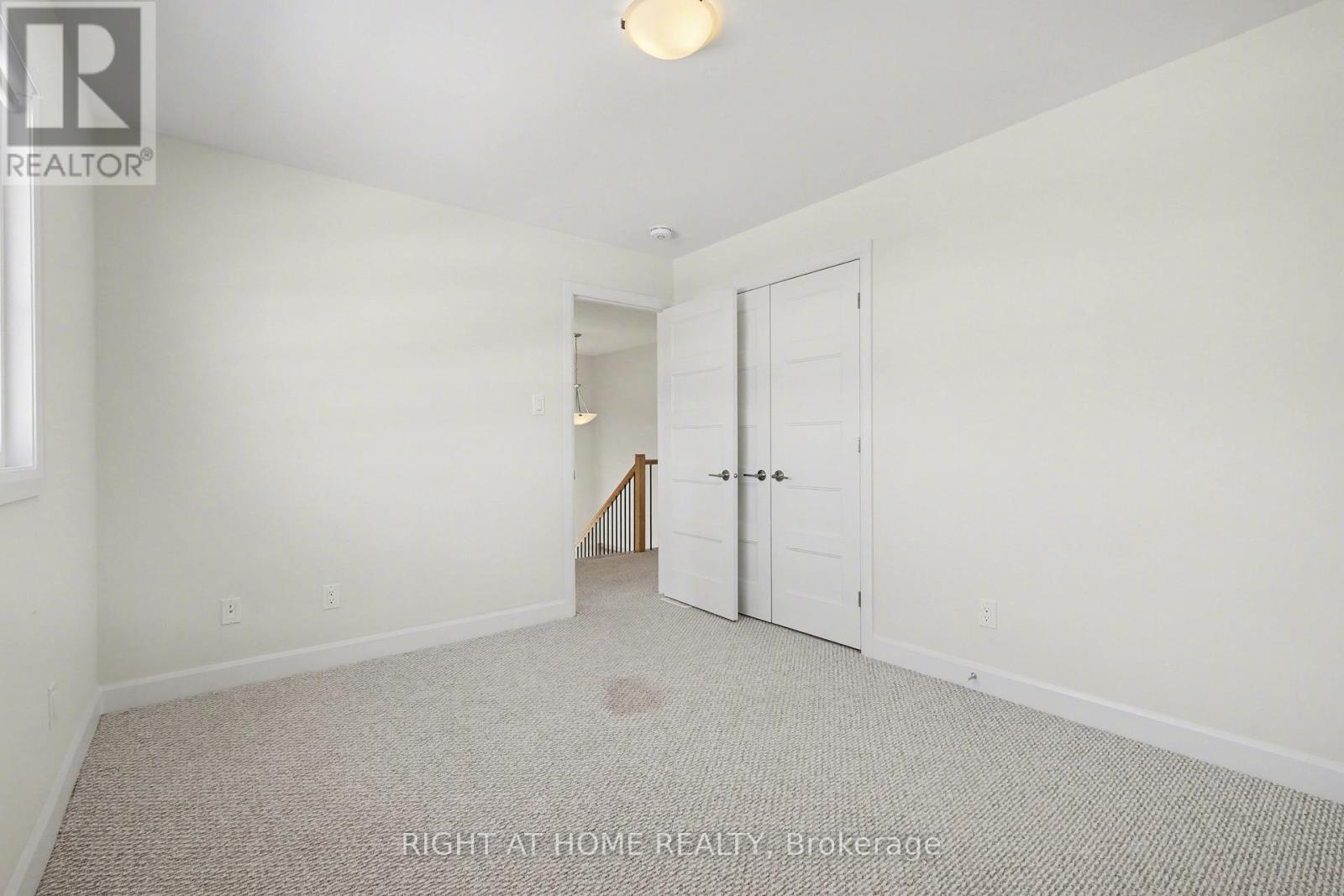 429 Aurora Street, Russell, Ontario  K4R 0L3 - Photo 15 - X12924266