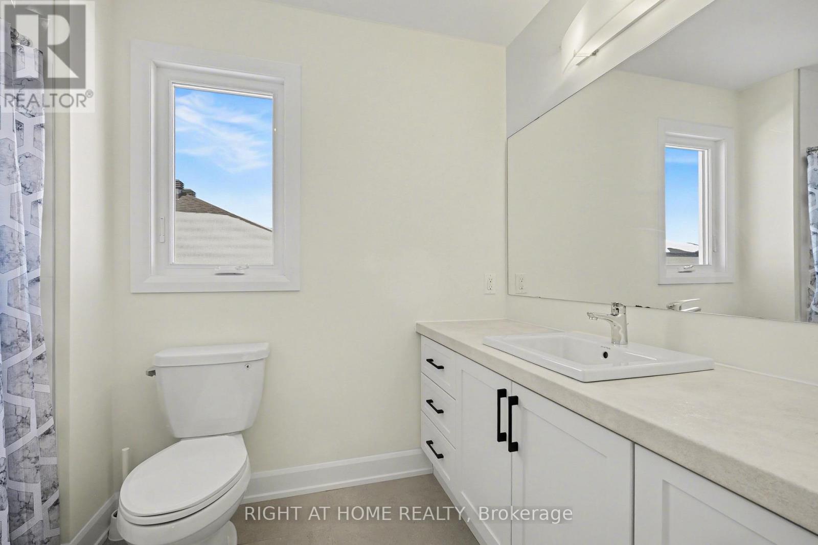 429 Aurora Street, Russell, Ontario  K4R 0L3 - Photo 18 - X12924266