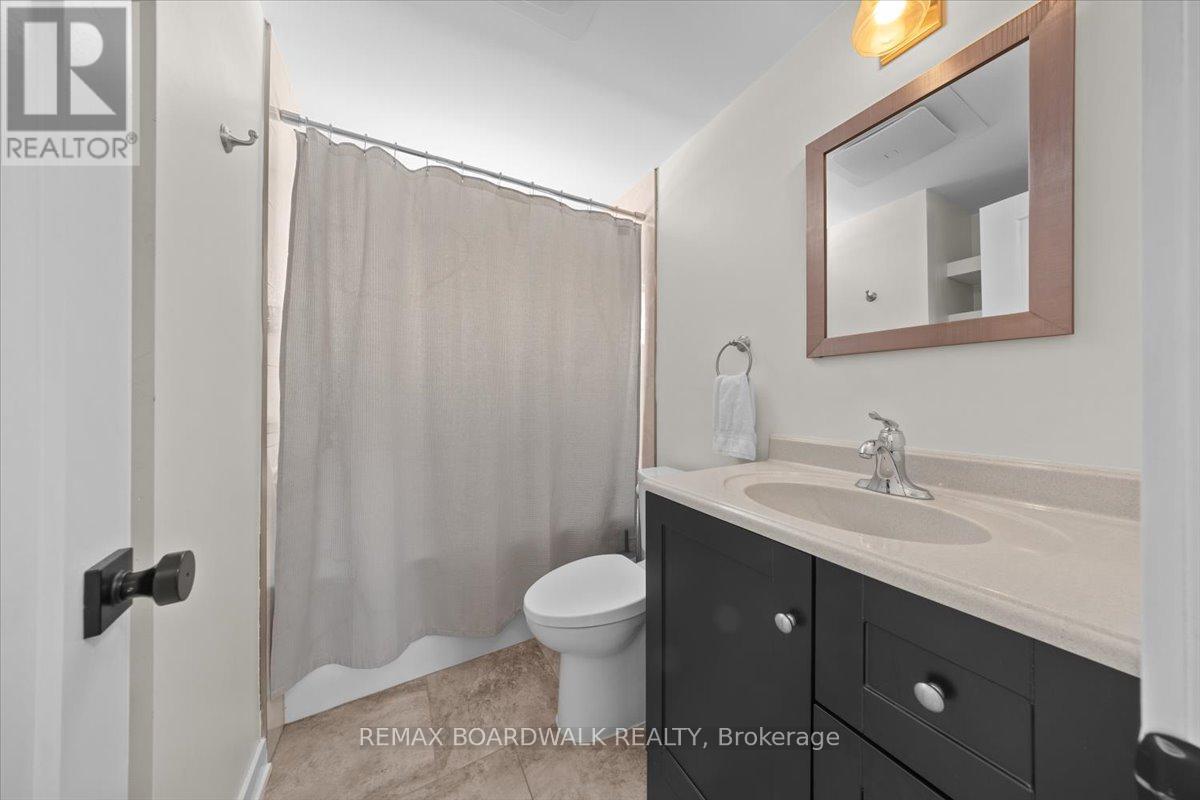 373 Hatfield Crescent, Ottawa, Ontario  K1E 1M6 - Photo 29 - X12924286