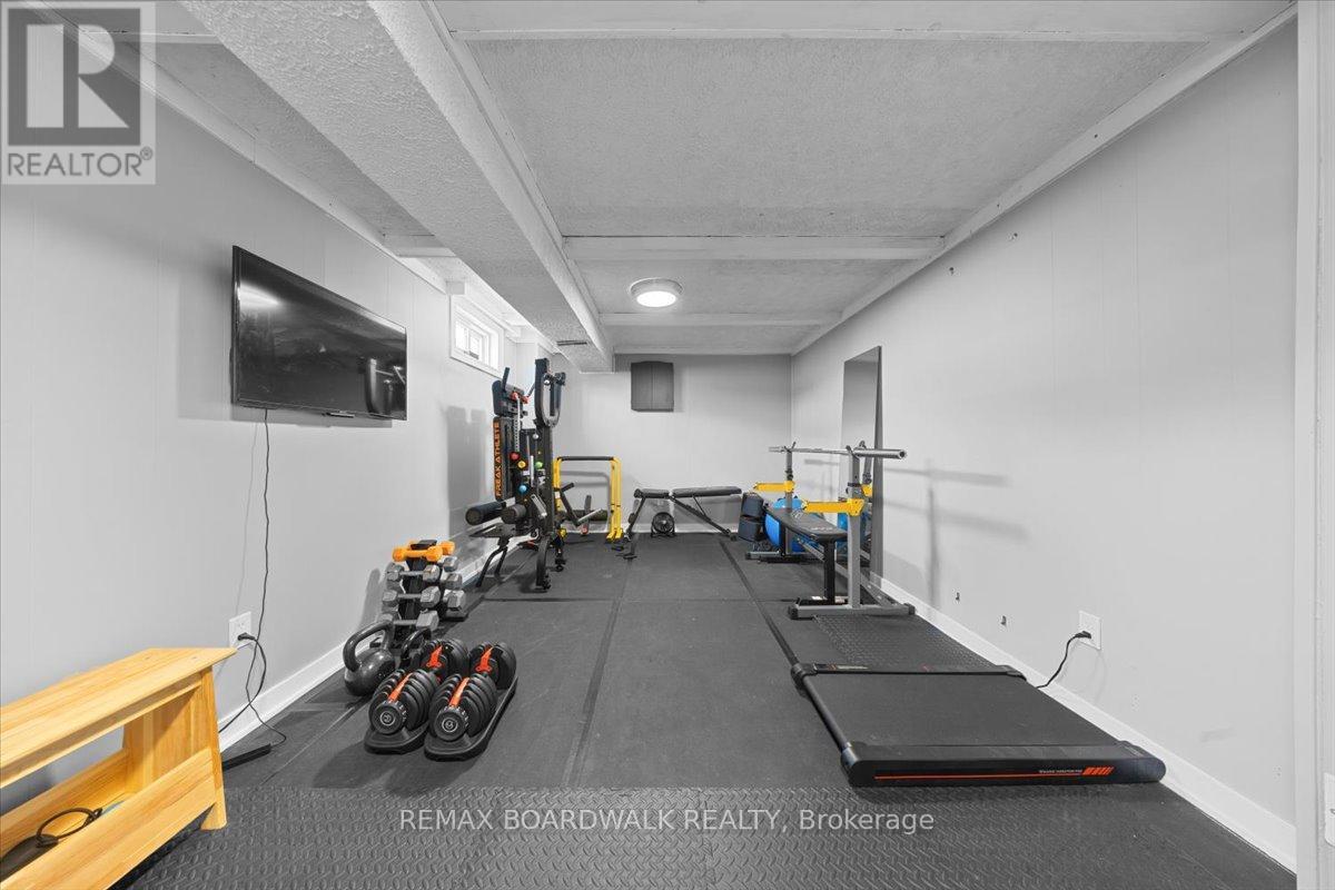 373 Hatfield Crescent, Ottawa, Ontario  K1E 1M6 - Photo 36 - X12924286