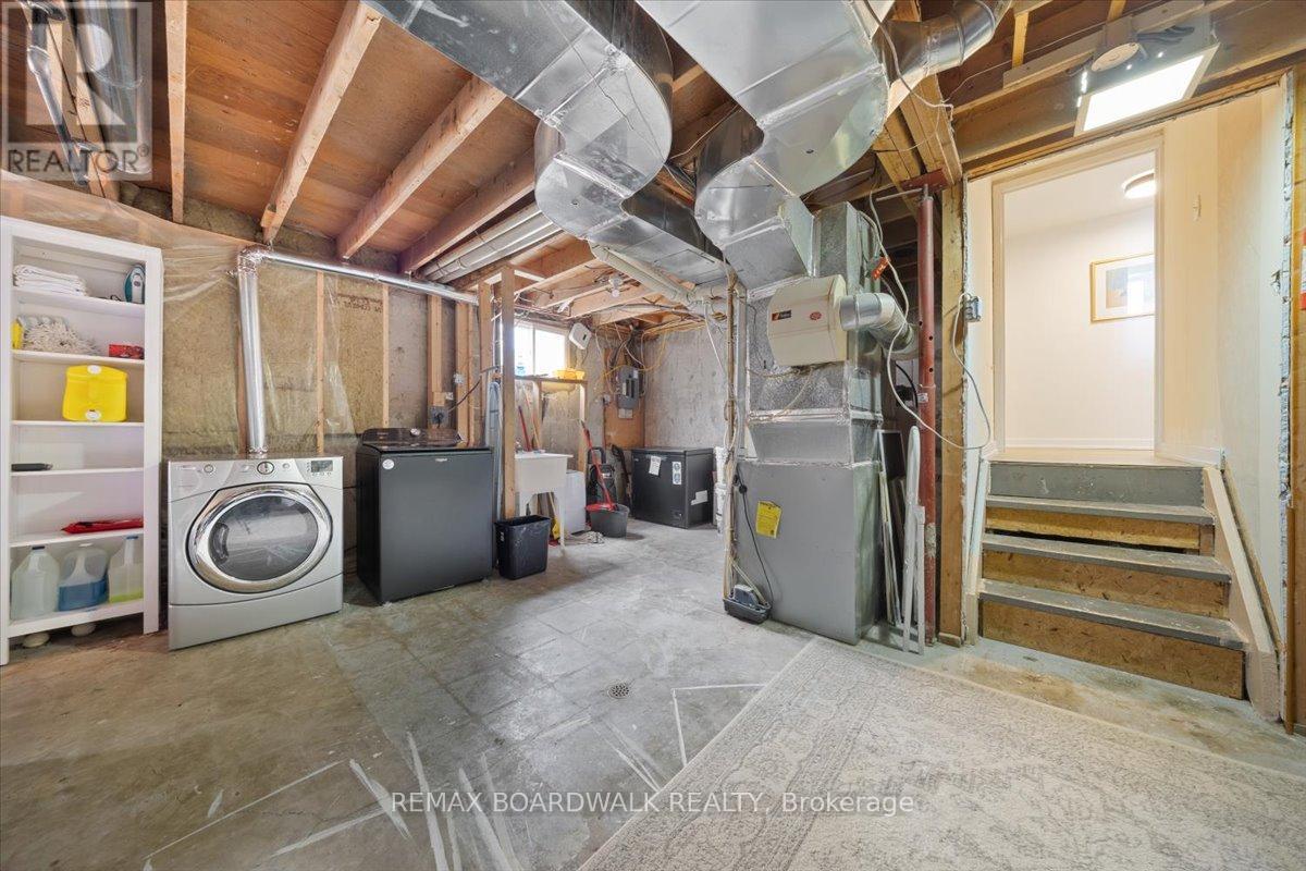 373 Hatfield Crescent, Ottawa, Ontario  K1E 1M6 - Photo 41 - X12924286