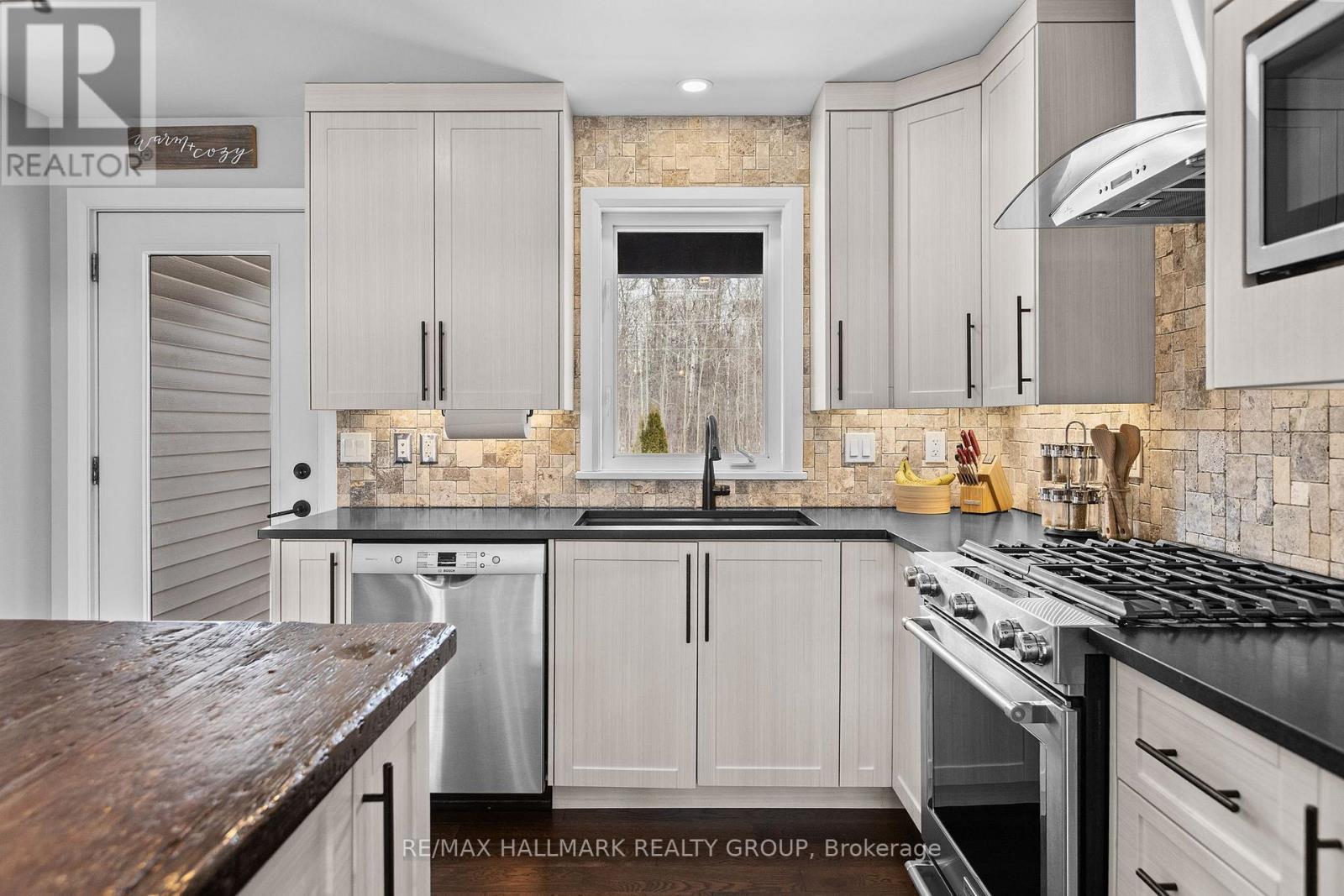 254 Pioneer Road, Russell, Ontario  K4R 0E1 - Photo 10 - X12924300