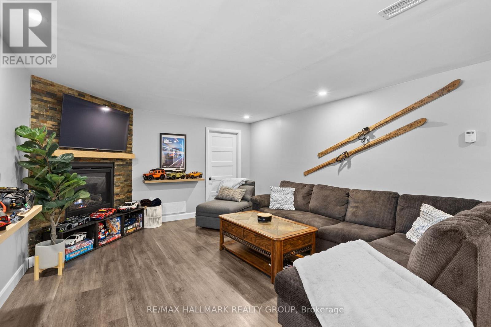 254 Pioneer Road, Russell, Ontario  K4R 0E1 - Photo 23 - X12924300