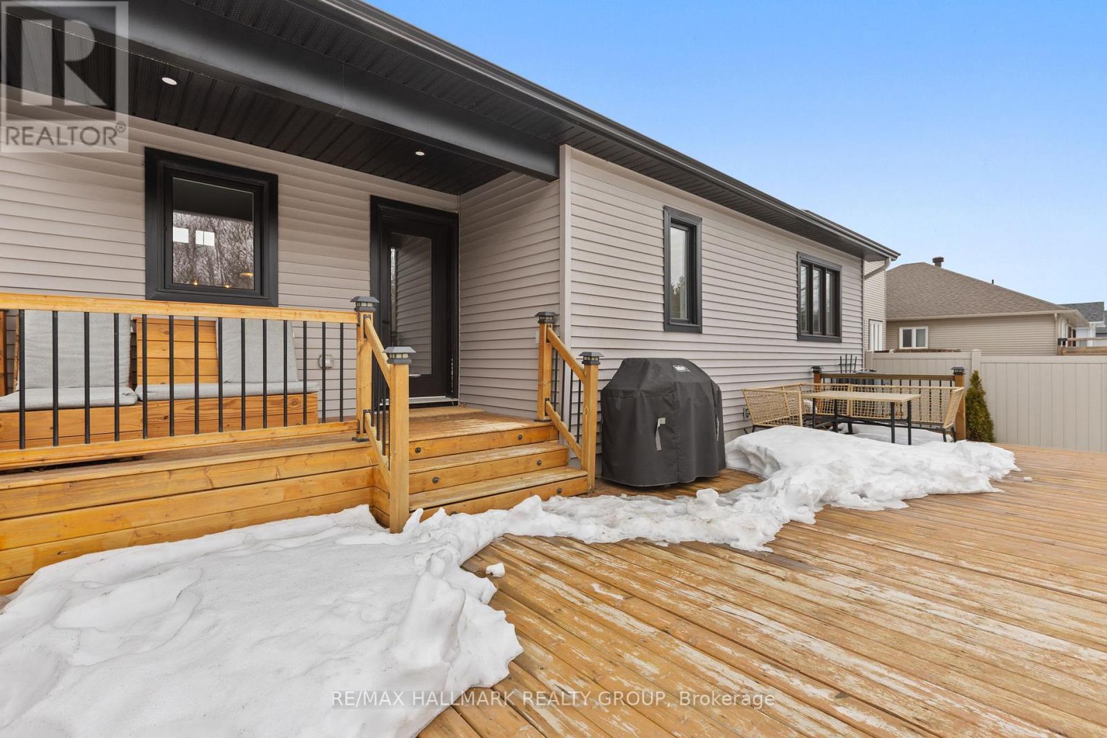 254 Pioneer Road, Russell, Ontario  K4R 0E1 - Photo 27 - X12924300