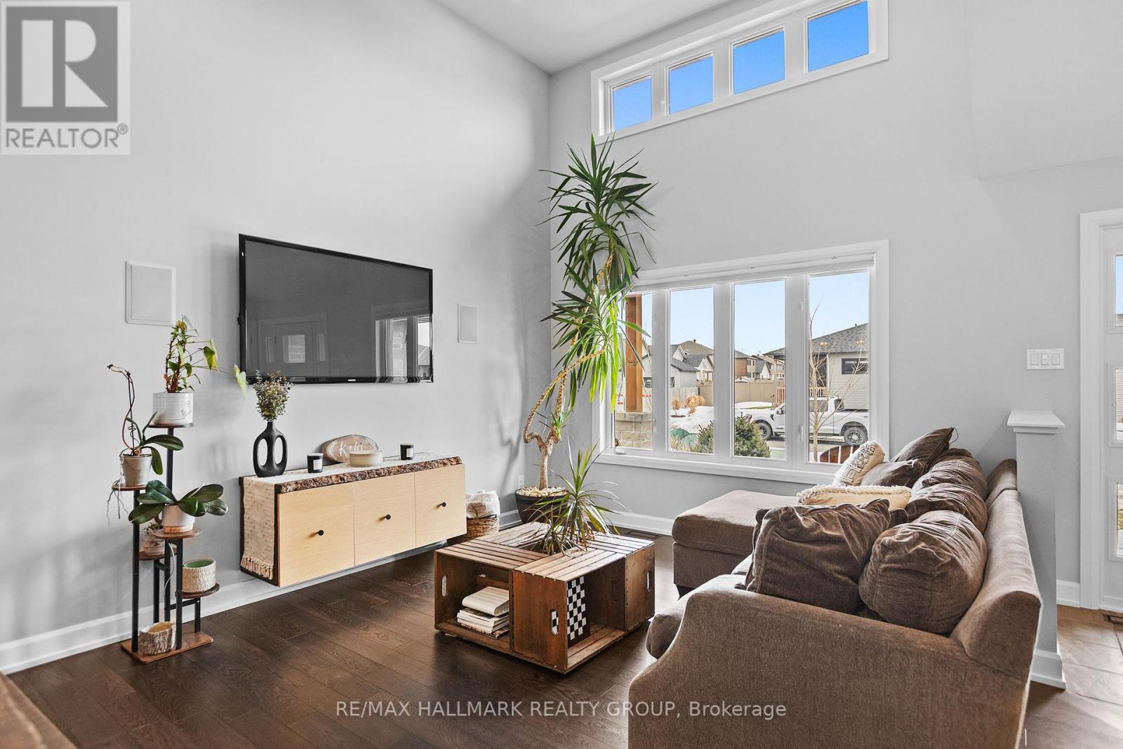 254 Pioneer Road, Russell, Ontario  K4R 0E1 - Photo 7 - X12924300