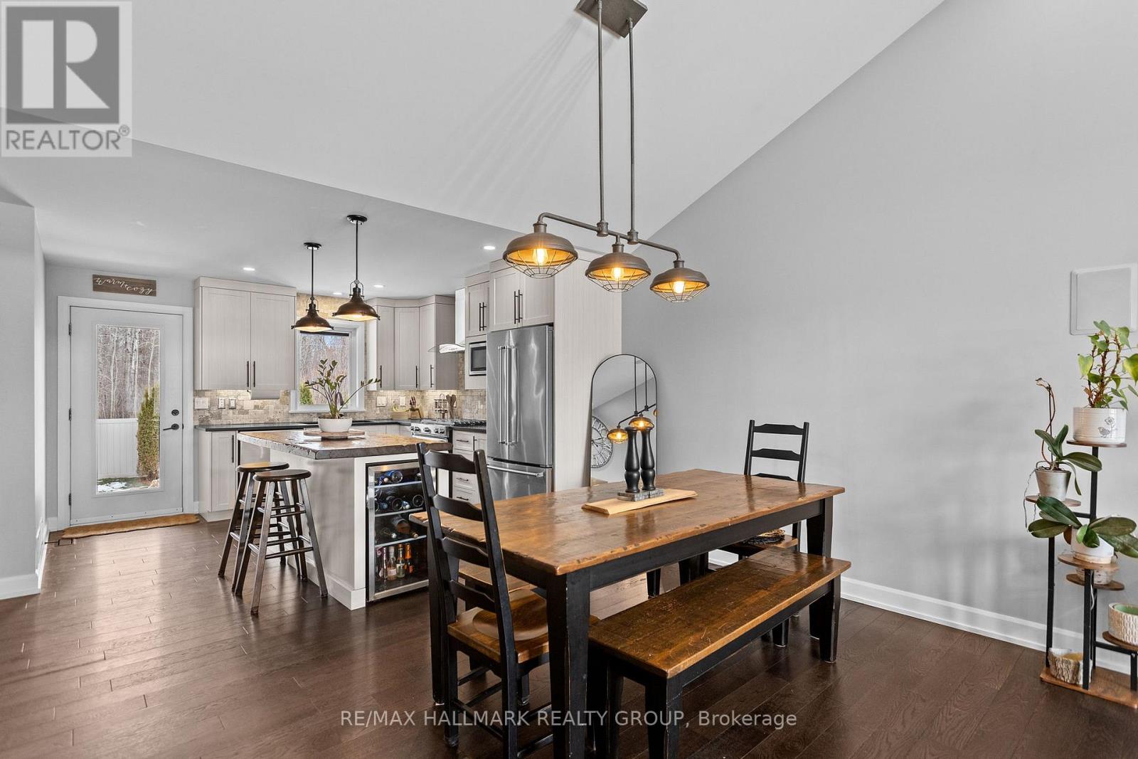 254 Pioneer Road, Russell, Ontario  K4R 0E1 - Photo 8 - X12924300