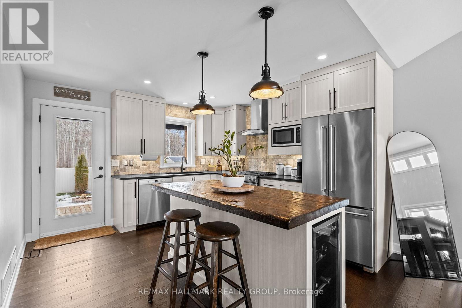 254 Pioneer Road, Russell, Ontario  K4R 0E1 - Photo 9 - X12924300