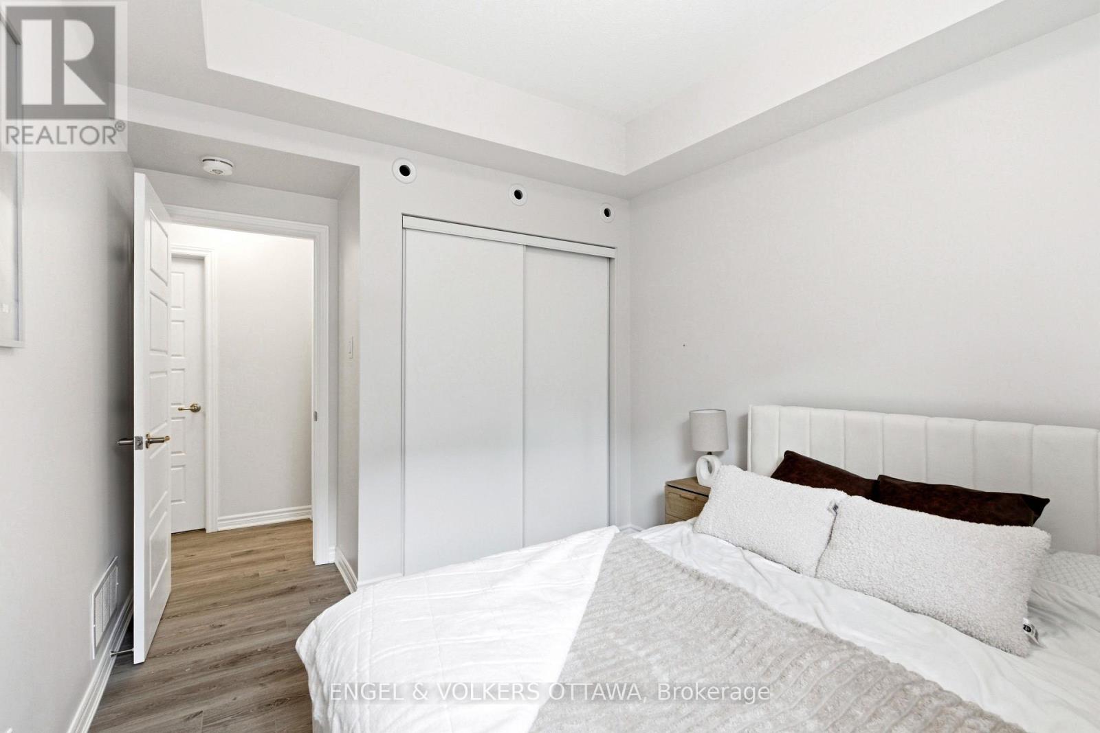 808 Kiniw Private, Ottawa, Ontario  K1K 5A4 - Photo 14 - X12924394