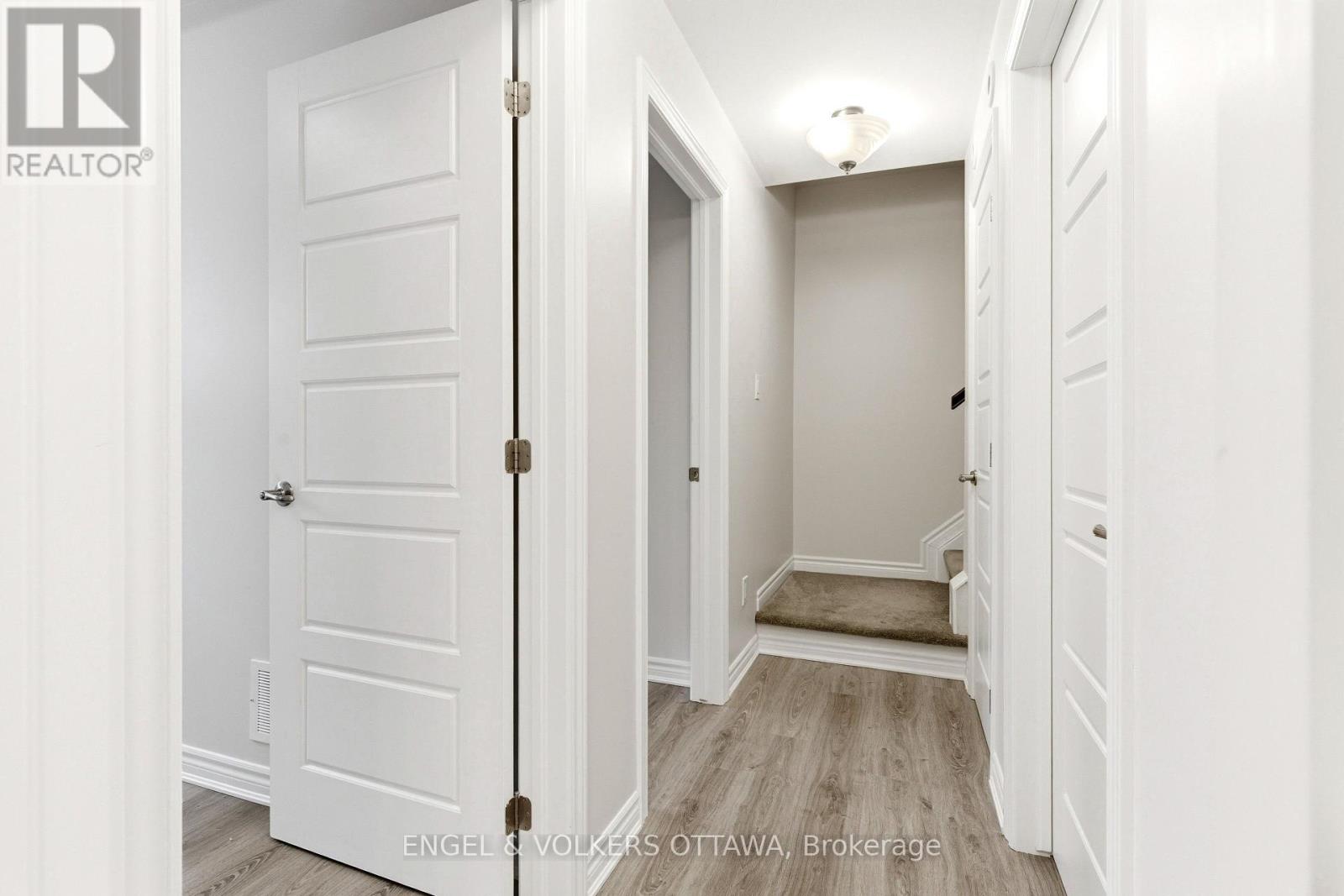 808 Kiniw Private, Ottawa, Ontario  K1K 5A4 - Photo 18 - X12924394