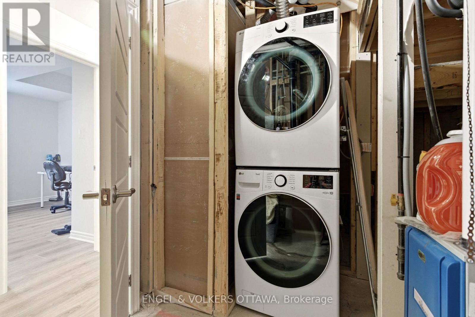 808 Kiniw Private, Ottawa, Ontario  K1K 5A4 - Photo 22 - X12924394