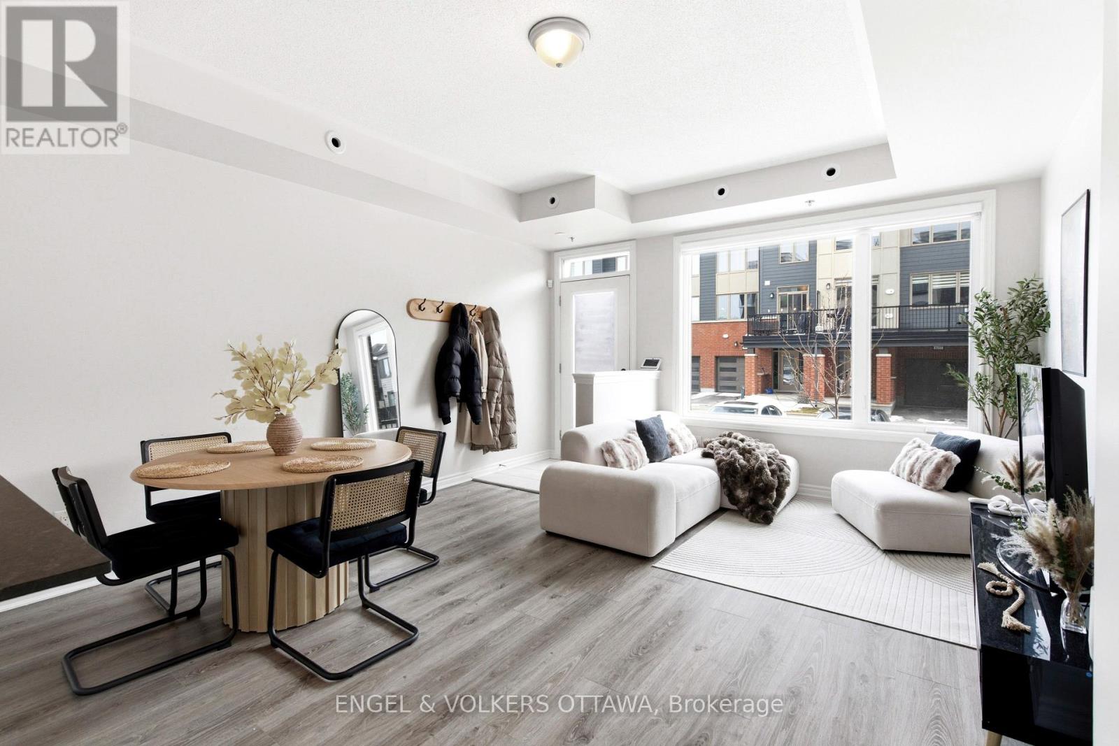 808 Kiniw Private, Ottawa, Ontario  K1K 5A4 - Photo 7 - X12924394