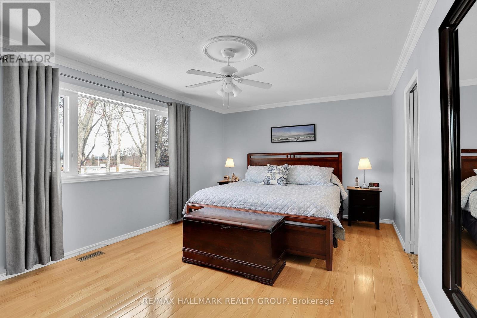 1589 Champneuf Drive, Ottawa, Ontario  K1C 6B6 - Photo 22 - X12924402