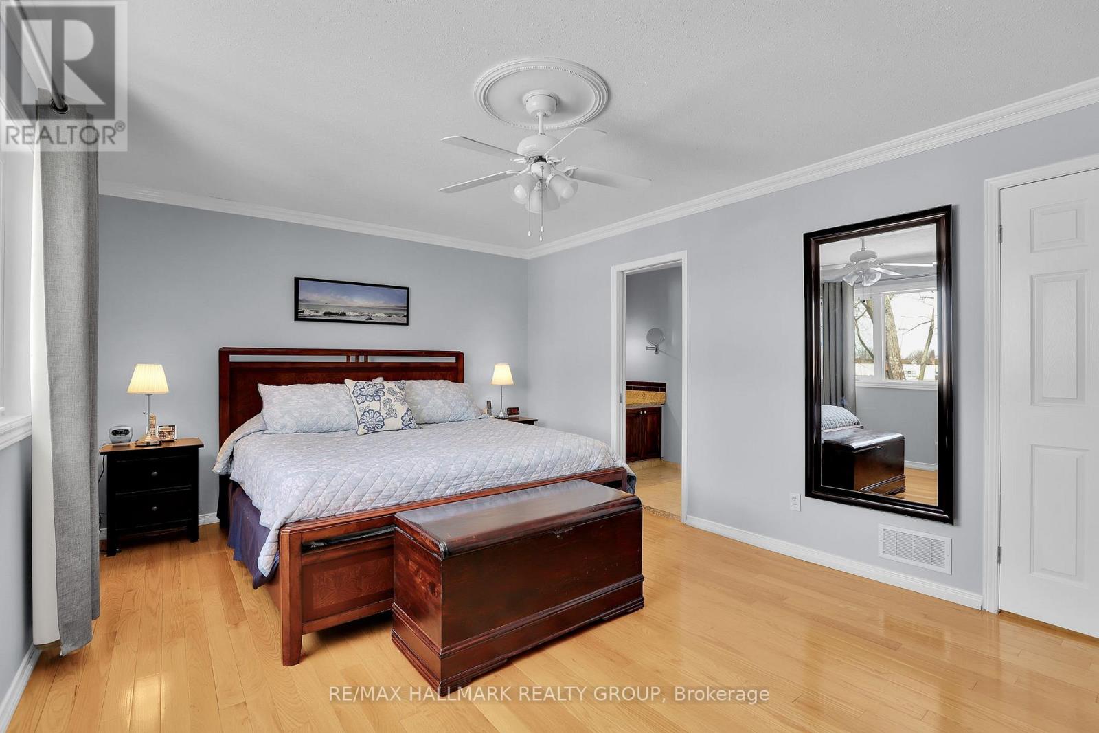 1589 Champneuf Drive, Ottawa, Ontario  K1C 6B6 - Photo 23 - X12924402