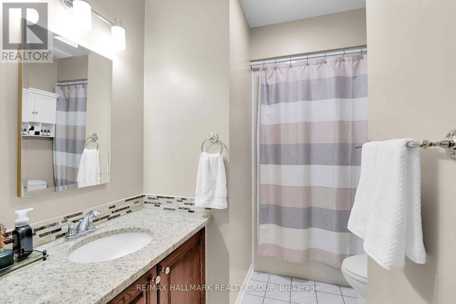 1589 Champneuf Drive, Ottawa, Ontario  K1C 6B6 - Photo 31 - X12924402