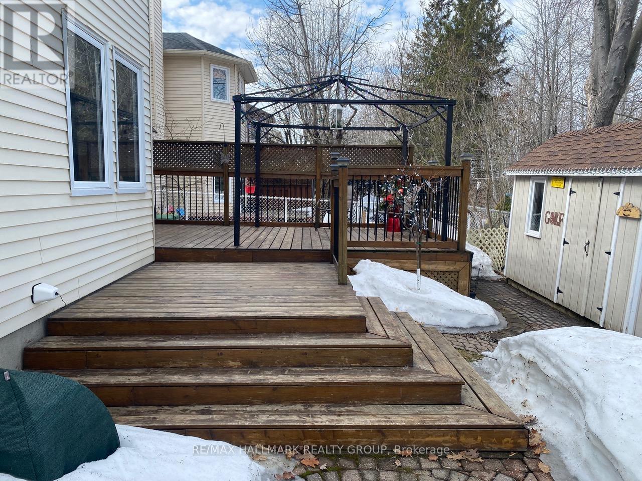 1589 Champneuf Drive, Ottawa, Ontario  K1C 6B6 - Photo 38 - X12924402