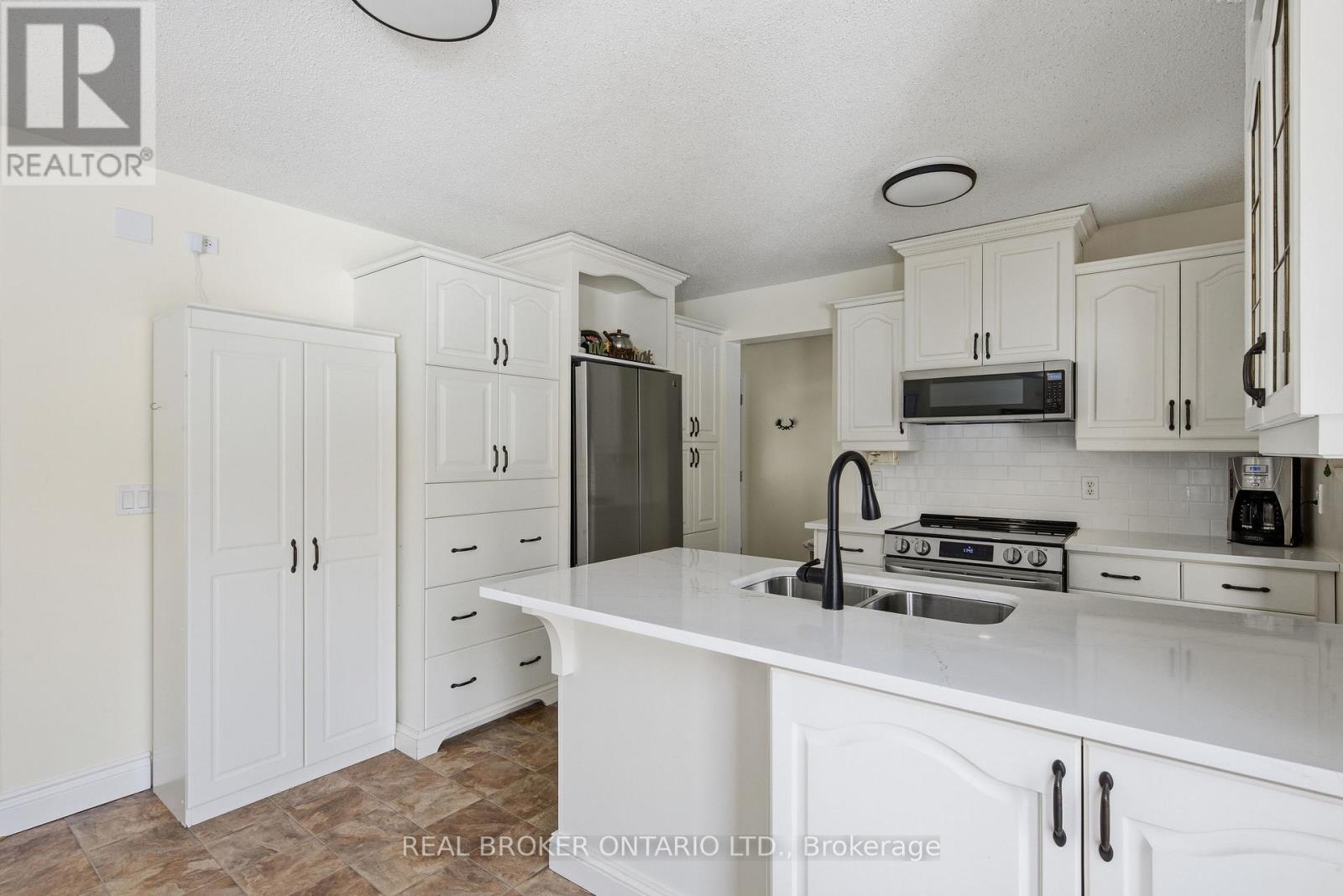 189 Maple Grove Street, The Nation, Ontario  K0A 1W0 - Photo 12 - X12924404