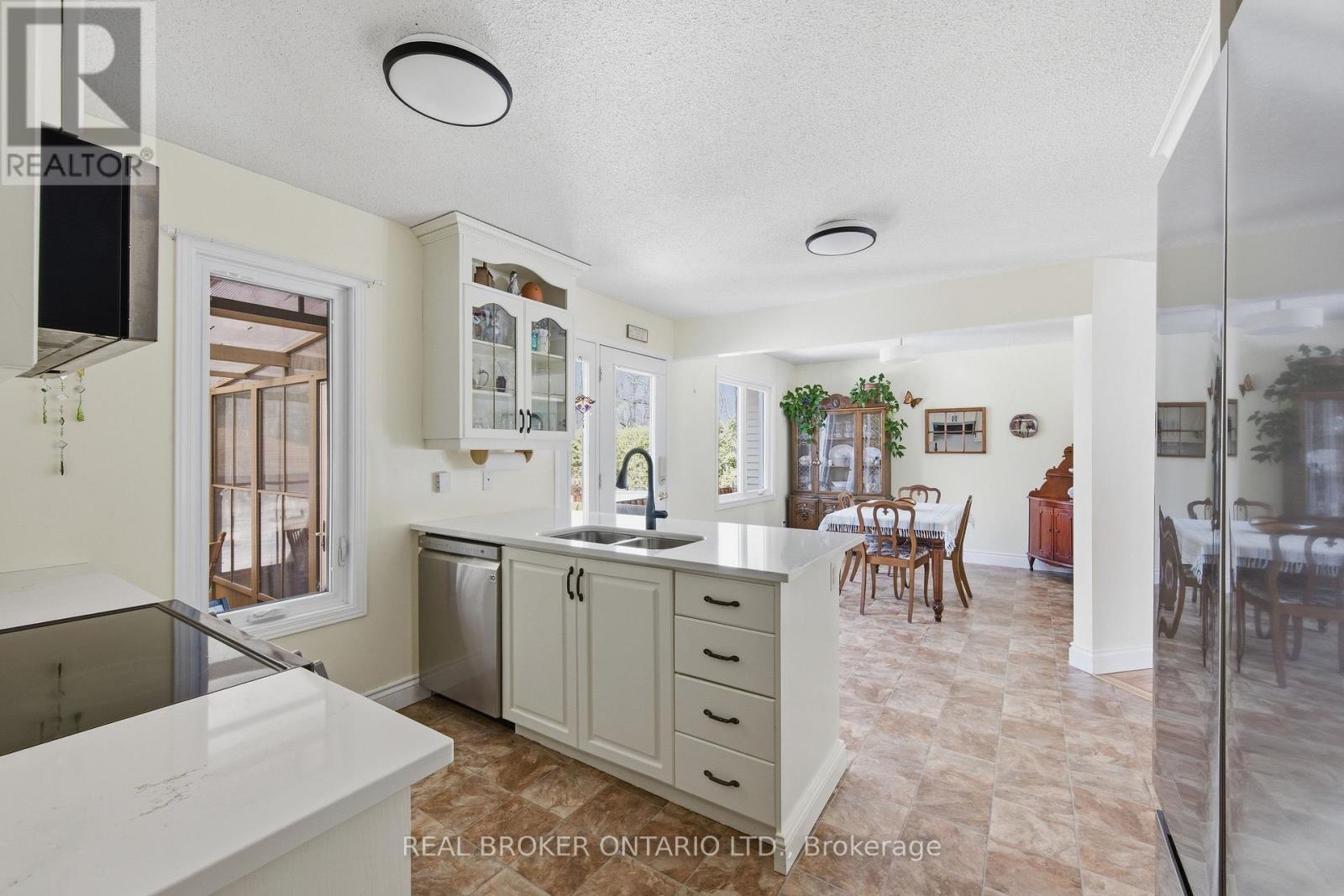 189 Maple Grove Street, The Nation, Ontario  K0A 1W0 - Photo 13 - X12924404