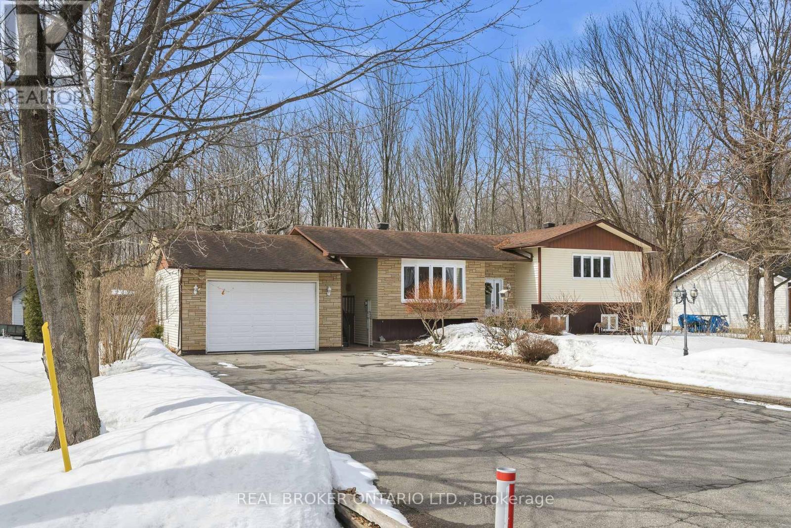 189 Maple Grove Street, The Nation, Ontario  K0A 1W0 - Photo 5 - X12924404