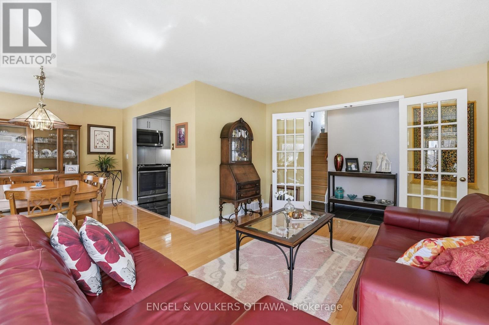 113 Benlea Drive, Ottawa, Ontario  K2G 3V3 - Photo 11 - X12924408