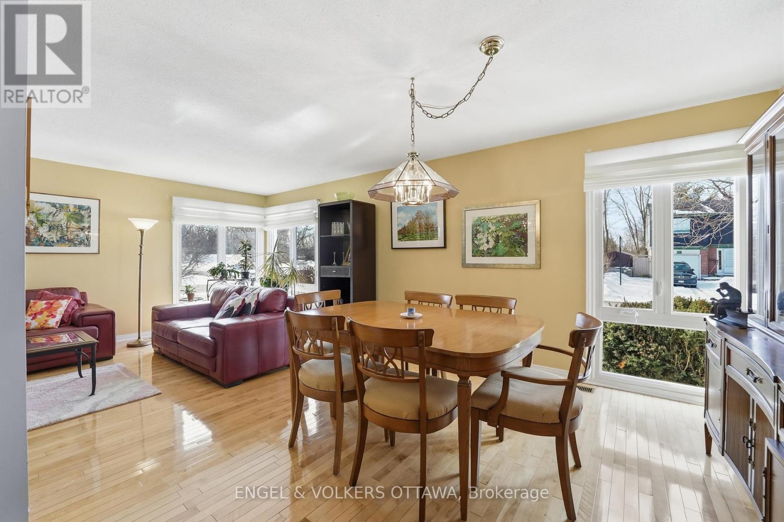 113 Benlea Drive, Ottawa, Ontario  K2G 3V3 - Photo 14 - X12924408